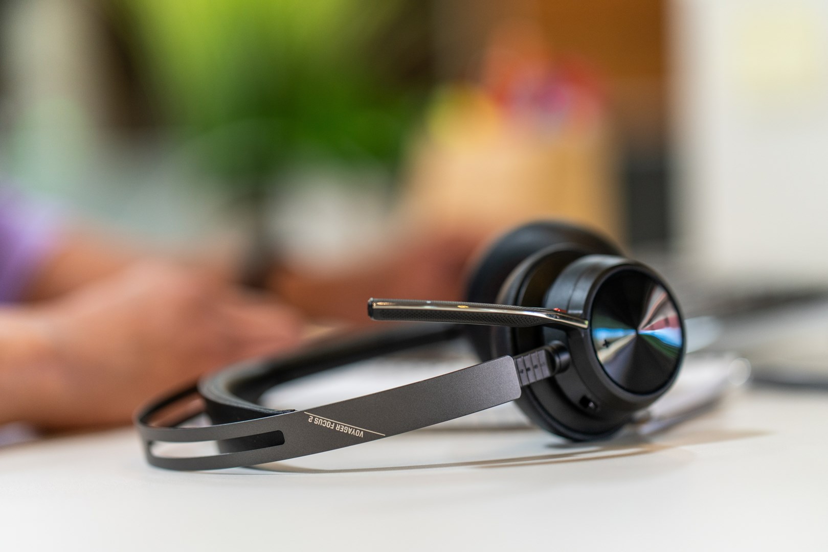 Kufje Poly Voyager Focus 2 UC, Stereo, Bluetooth, të zeza