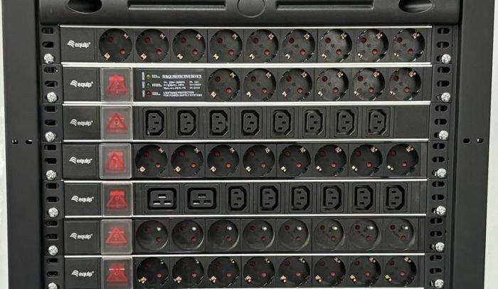 Panel energjie Equip 8 dalje gjermane, trup alumini, kabllo 3m