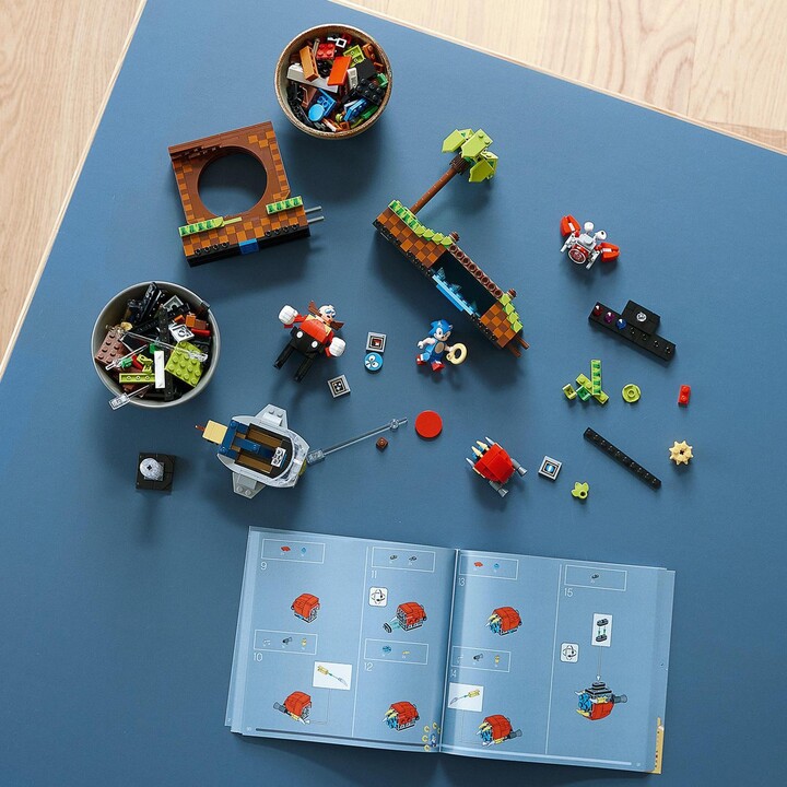 Set LEGO® 21331 Sonic the Hedgehog™ – Green Hill Zone, 1125 pjesë