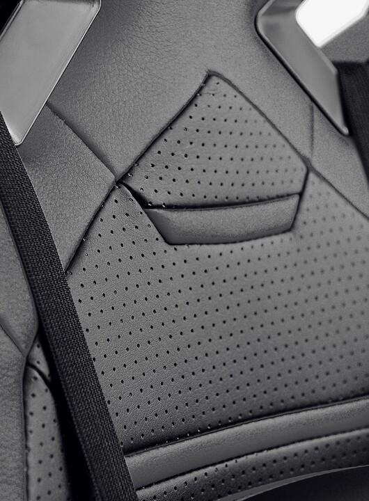 Karrige Diablo X-Fighter, e zezë