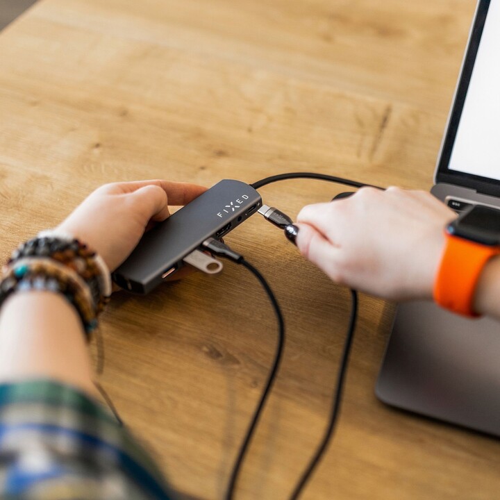 Kabllo për të dhëna dhe karikim FIXED USB-C - Lightning, MFi, PD, 0.5 m, e zezë