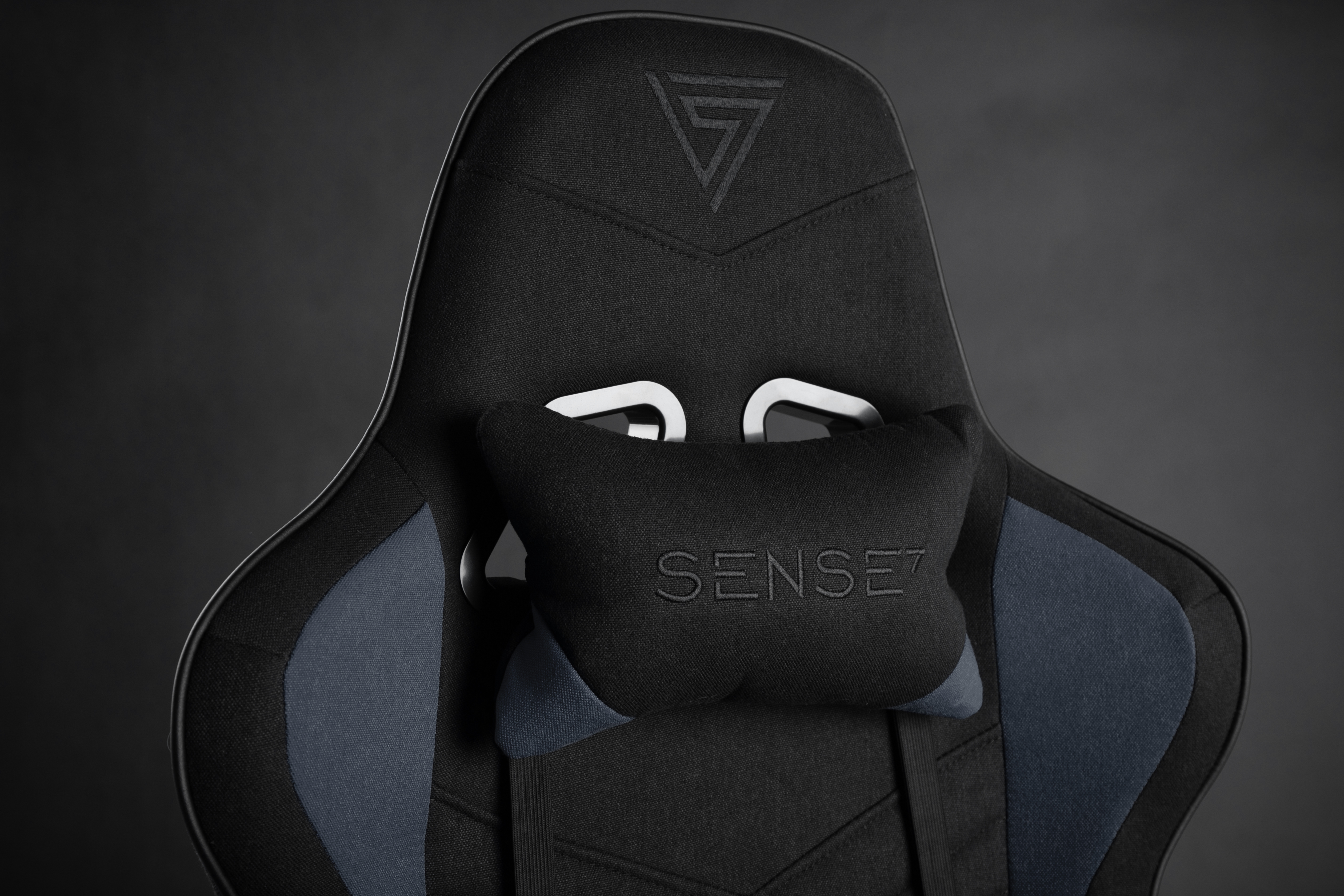 Karrige SENSE7 Spellcaster, e zezë/kaltër