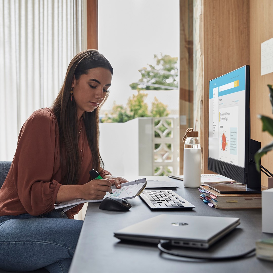 Компјутер All-in-One HP ProOne 440 G9, i3-13100T, 8GB, 512GB SSD, 23.8", Windows 11 Pro, црн/сребрен