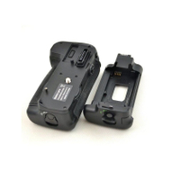 Battery Grip (Nikon D7000)