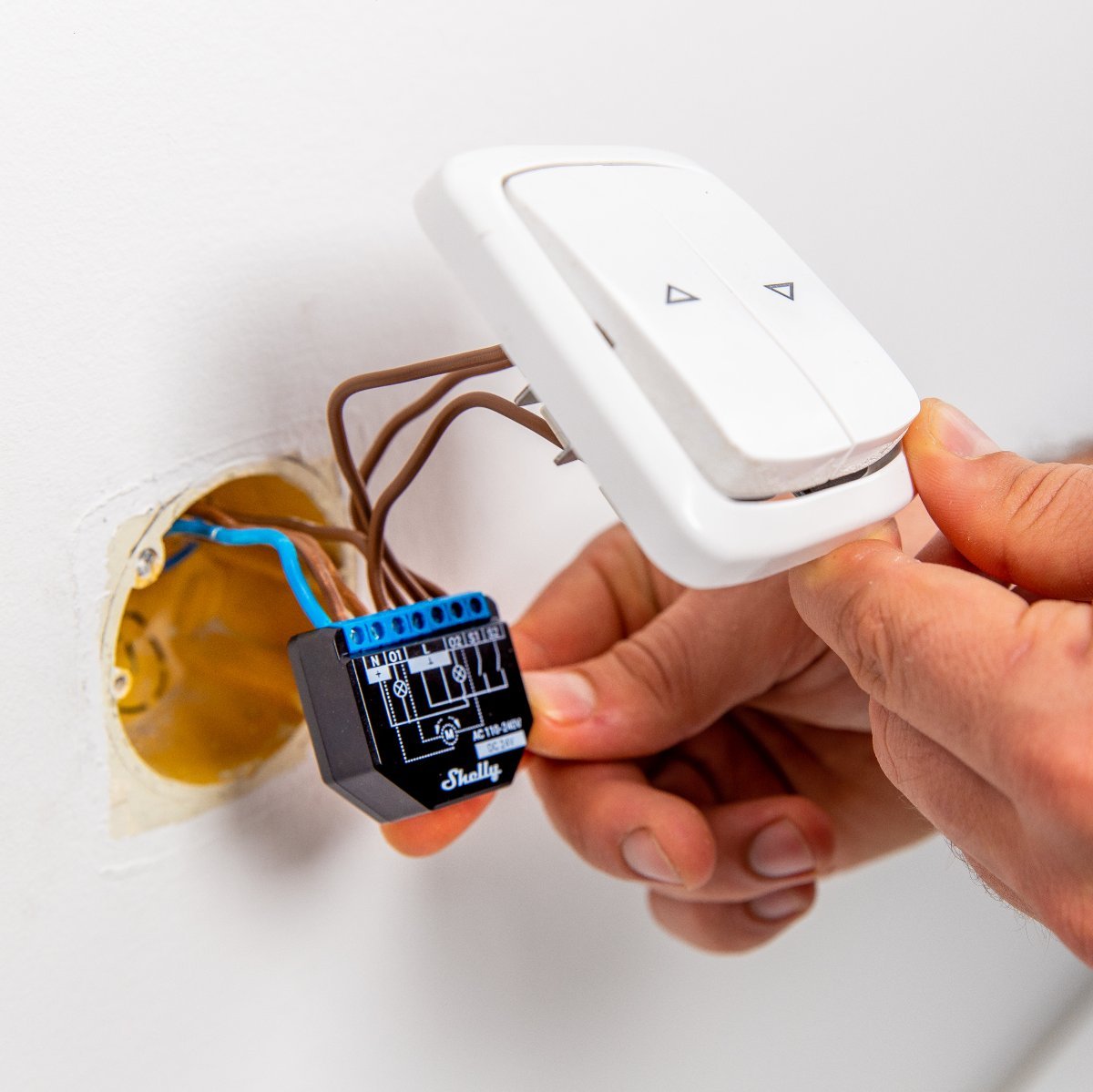 Çelës smart Shelly Controller Plus 2PM, 2 kanale, Wi-Fi, i bardhë