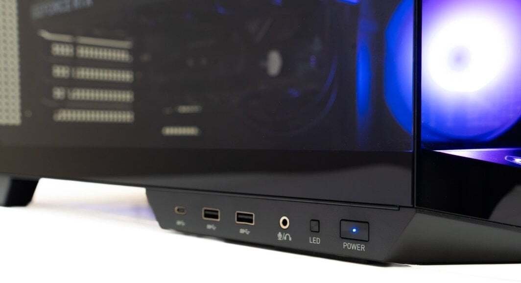 Kompjuter gaming X G700, Ryzen 7 5700X, 32GB RAM, RTX 5070, 2TB SSD