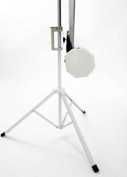 Ekran projektori AVELI, 72", raport 1:1, me qëndrim mobil