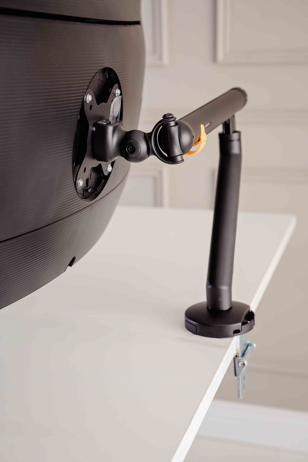 Krah monitori BakkerElkhuizen BE Flexible Single, 35", i zi