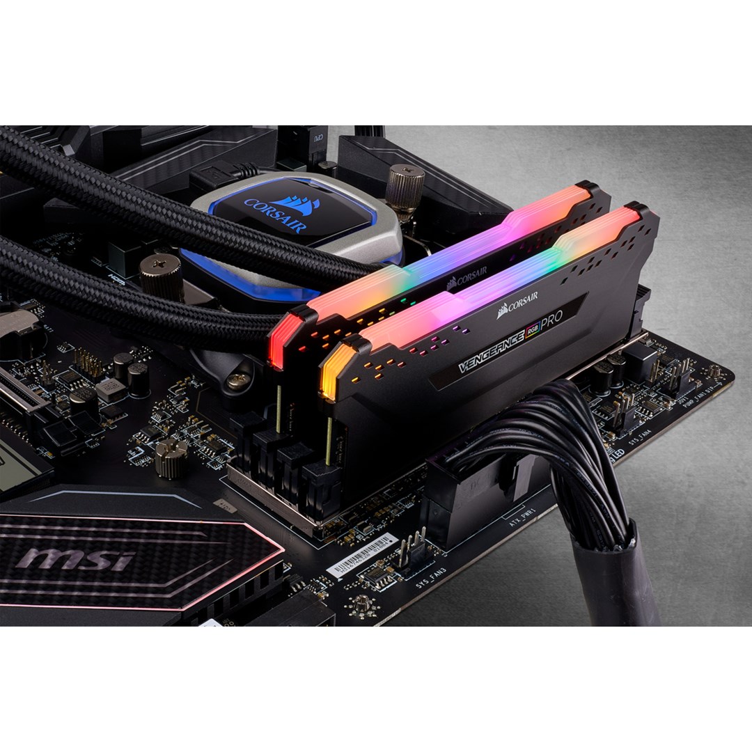 Memorie RAM Corsair Vengeance RGB Pro CMW16GX4M2D3600C18 16 GB (2 x 8 GB) DDR4 3600 MHz