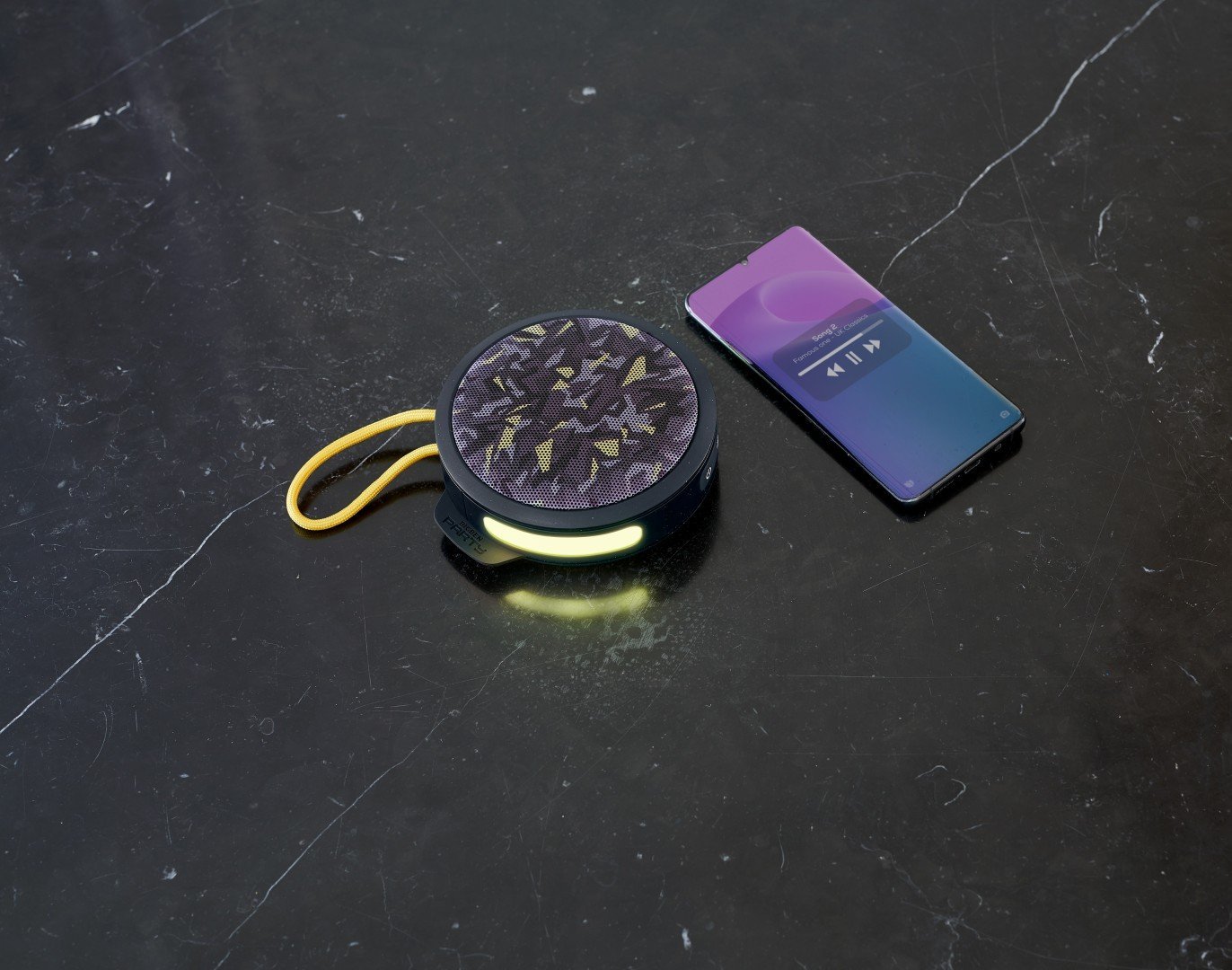 Kaltoparlant Bluetooth JBL Round, 15W, me rrip, kamuflazh zi e verdhë