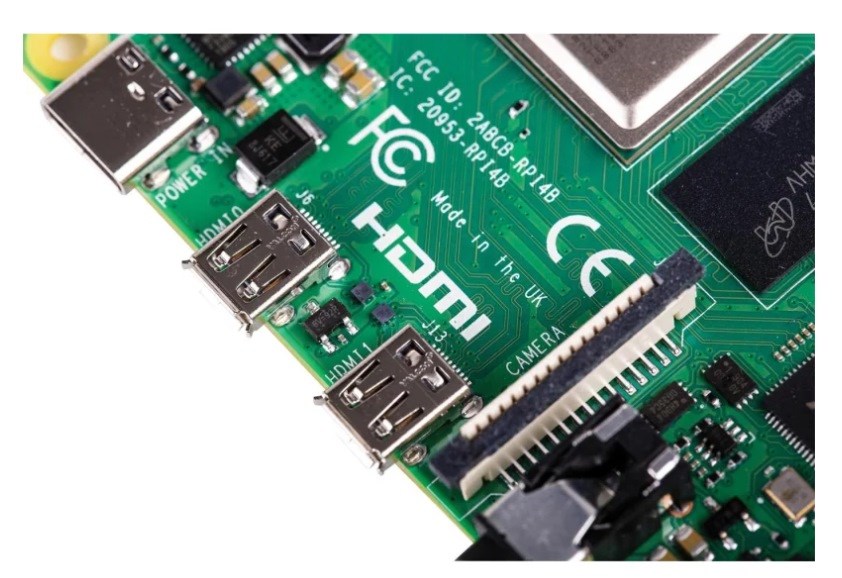 Mini Kompjuter Raspberry Pi 4 Model B, 4GB RAM, i zi