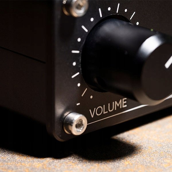 Amplifikator kufjesh Lake People G101, profesional, alumini, i zi