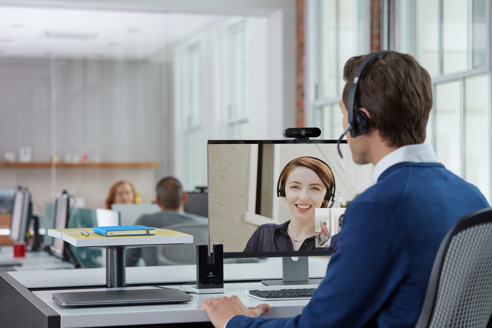 Webcam Logitech Brio, 4K, Windows Hello, e zezë