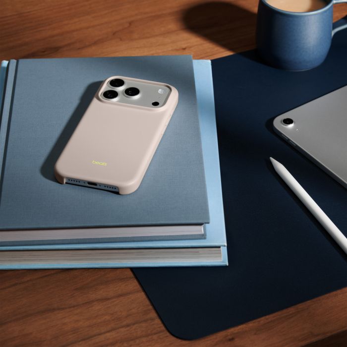 Beats iPhone 17 Pro Case with MagSafe and Camera Control, Lime Stone