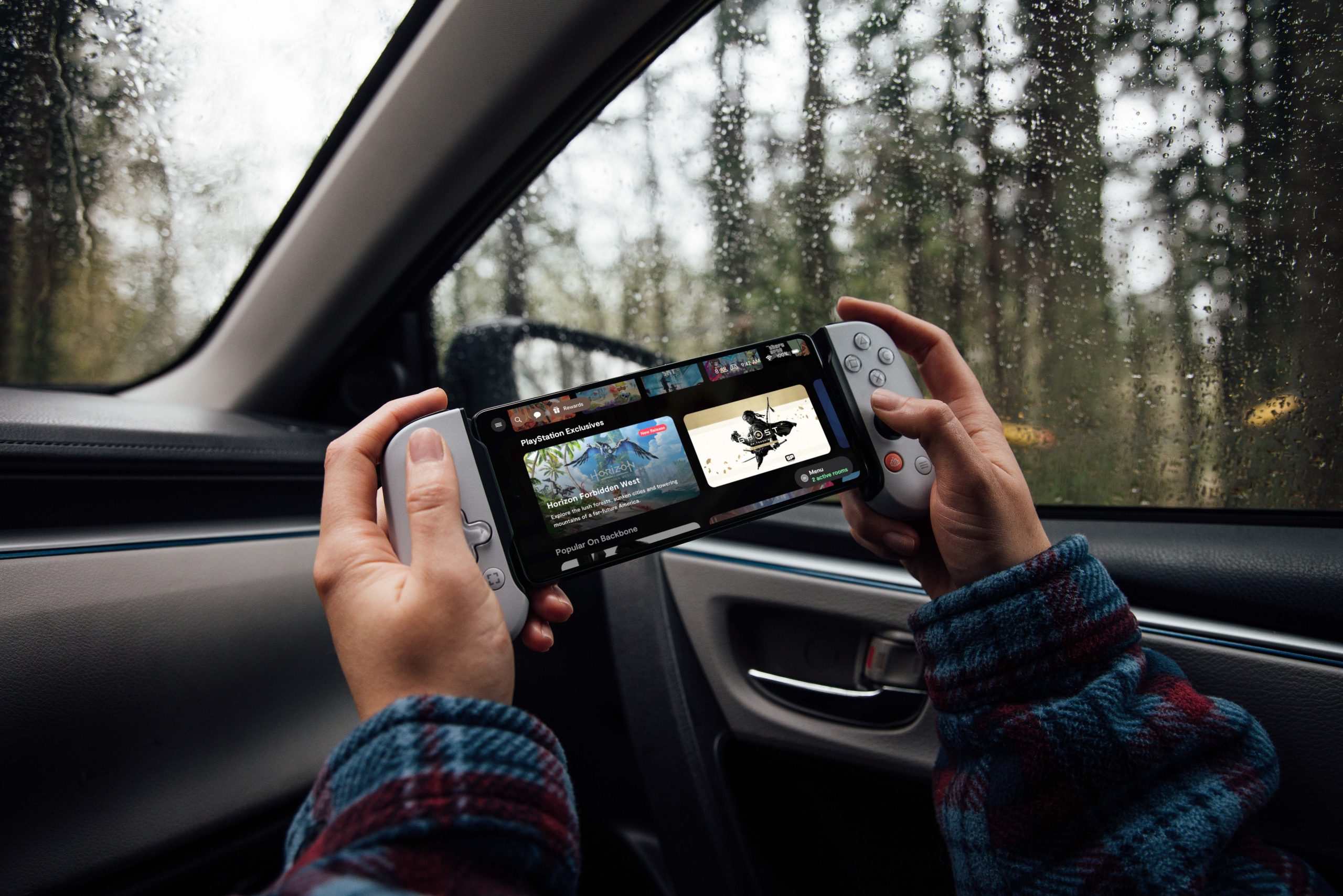 Backbone One Lightning, White, PlayStation Edition (PH) + Qant mbajtëse Backbone One, PlayStation Edition