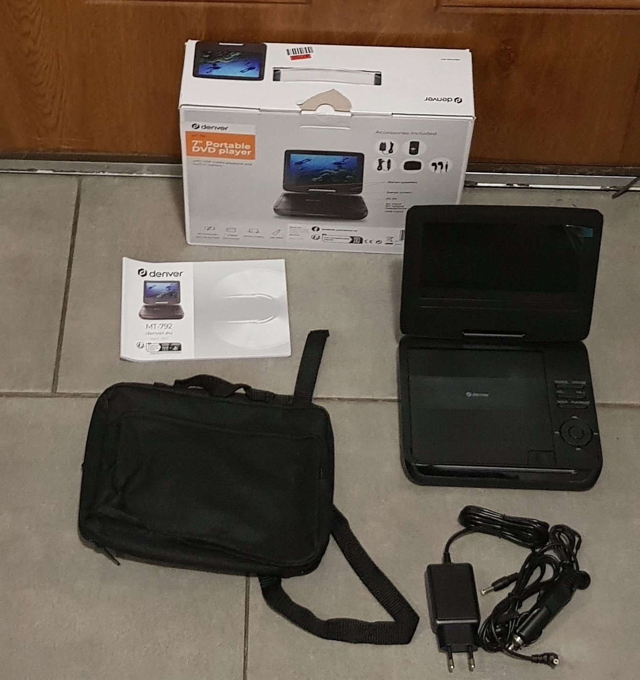 DVD player portativ Denver MT-792, ekran 7", USB, i zi