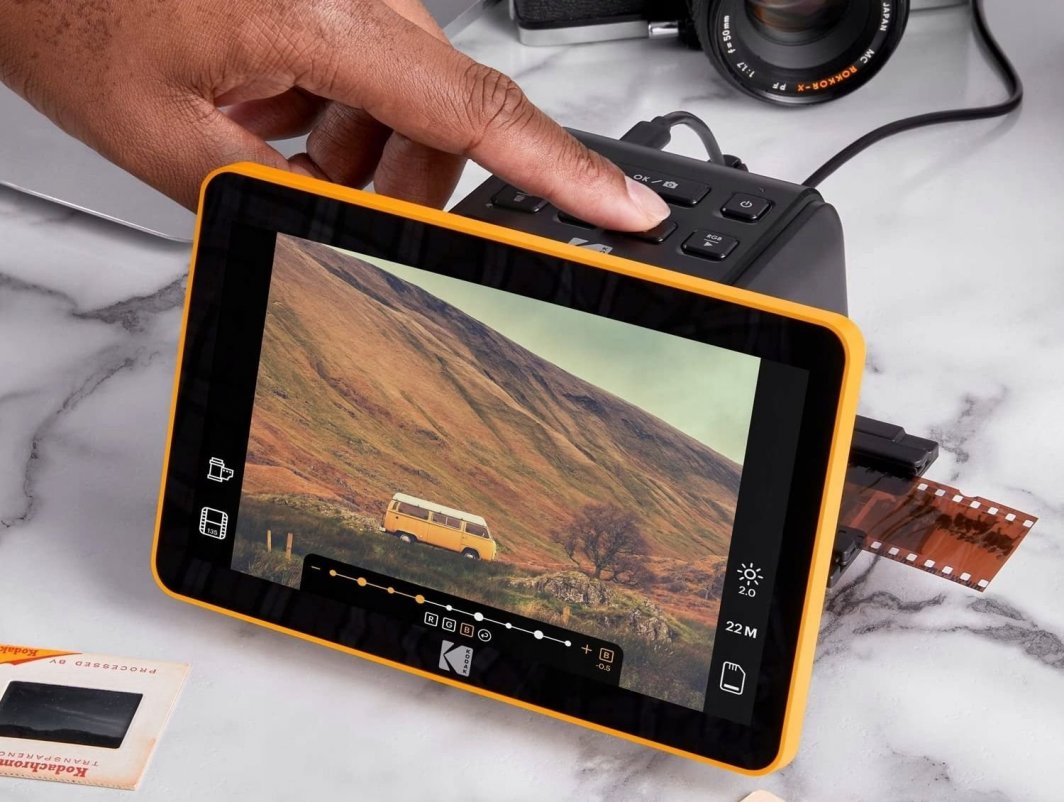 Skaner filmi dhe slajdesh Kodak Slide N SCAN, ekran 5", konvertim në JPEG, i zi