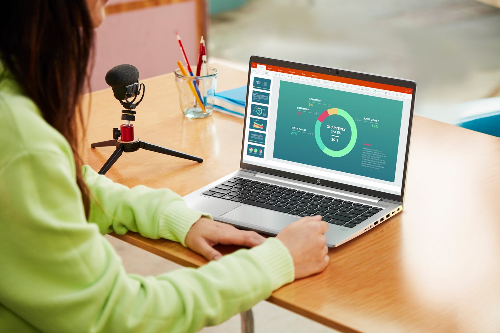 Лаптоп HP ProBook 440, 14", Intel i5-1135G7, 8 GB RAM, 512 GB SSD, сребрен