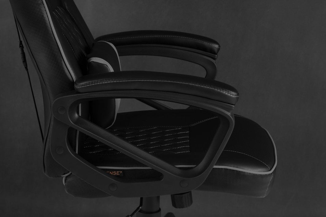 Karrige SENSE7 Knight, e zezë/ hirtë