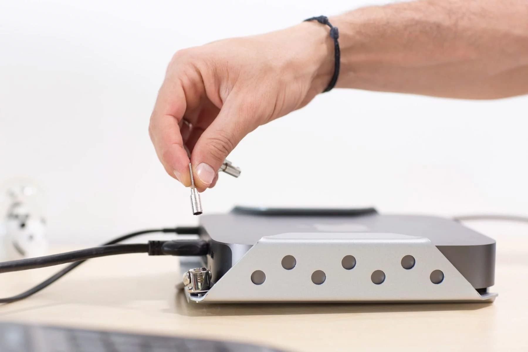 Mbajtëse sigurie për Mac mini Compulocks 2024, sistem Keyed Alike, argjendtë