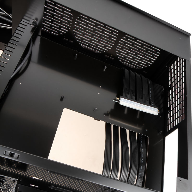Kasë Lian Li PC-O12WX, Midi Tower