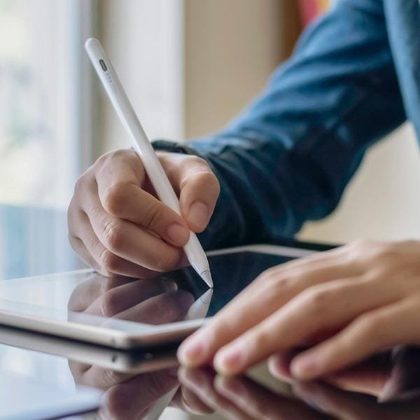 Смарт пенкало touch Uniq Pixo Lite 2.0, магнетно, за iPad, бело