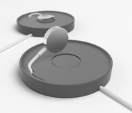 Mbajtëse për karikim të Apple Watch BlueLounge Kosta, e hirtë Mbajtëse për karikim të Apple Watch BlueLounge Kosta, e hirtë