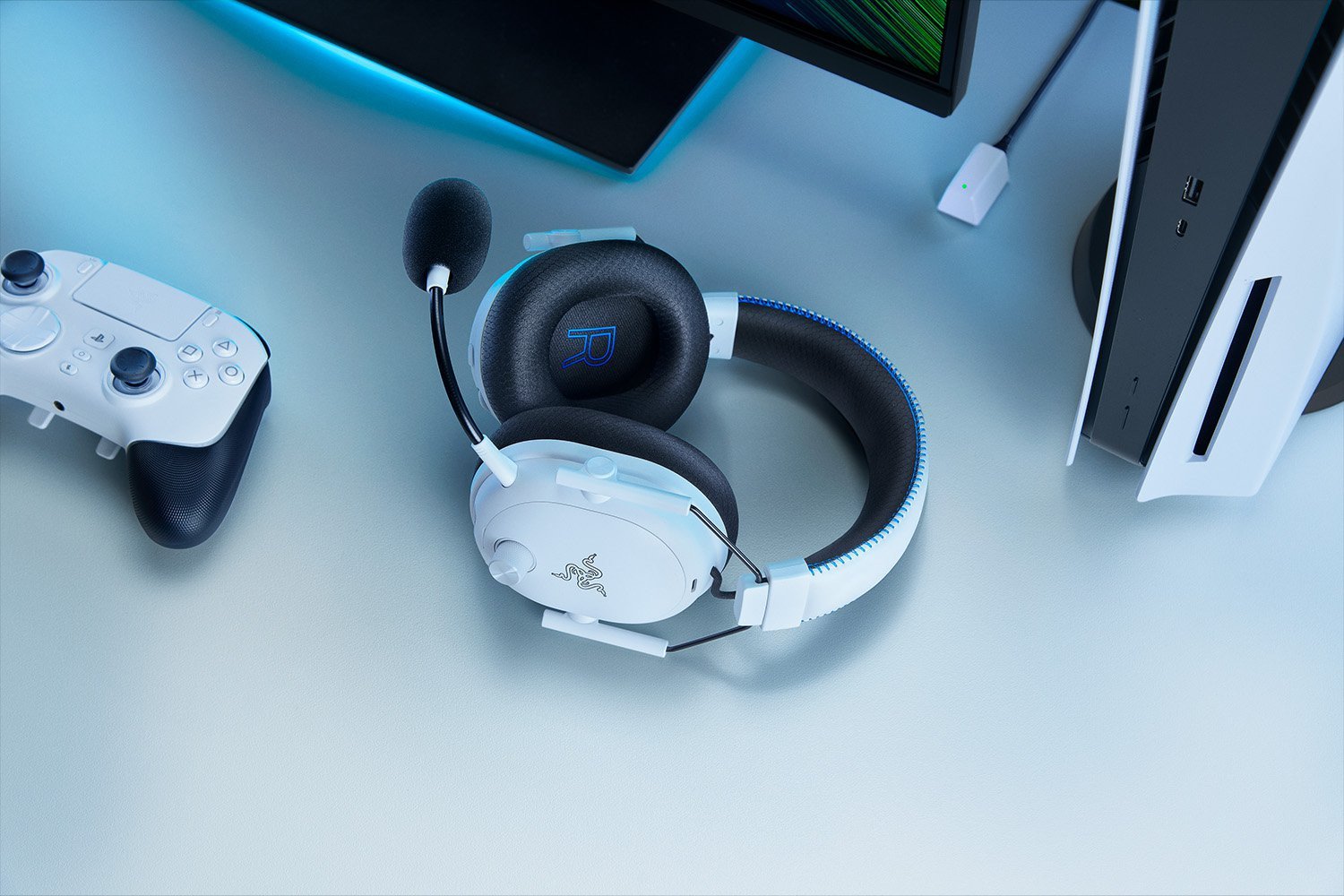 Kufje gaming Razer BlackShark V3 Pro, wireless dhe me kabllo, USB dhe Bluetooth, të bardha