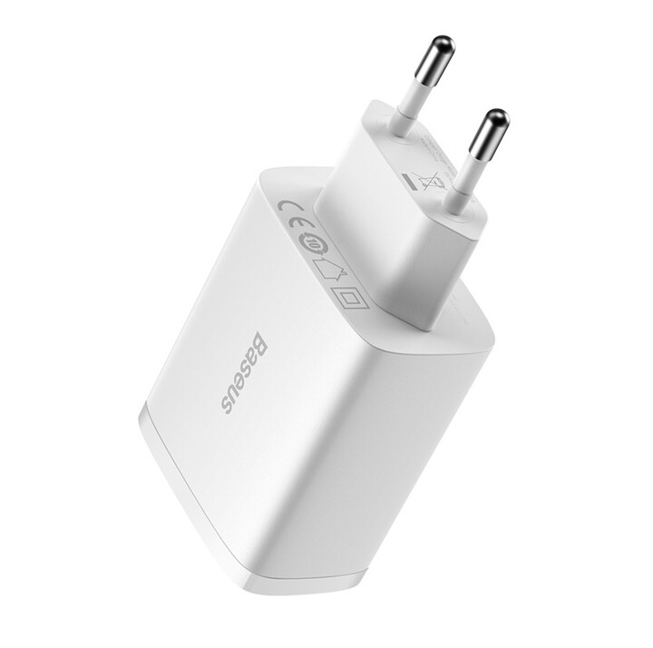 Karikues Baseus, 3xUSB-A, 17W, i bardhë