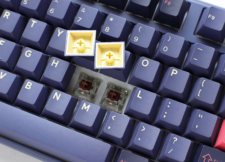 Tastierë Ducky One 3, Gaming, USB, Cherry MX Red, e kaltër