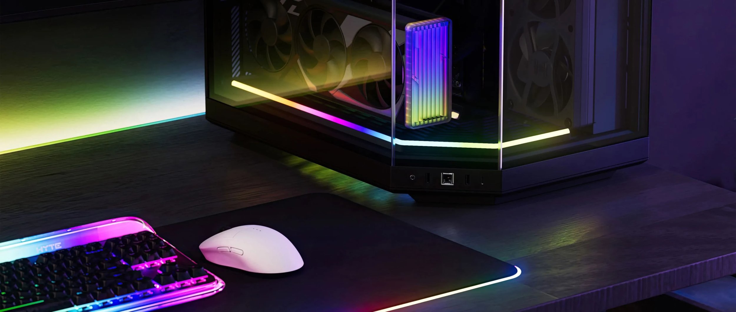 Shirit ndriçues Hyte LN60 NOODLE, për modding PC, i zi