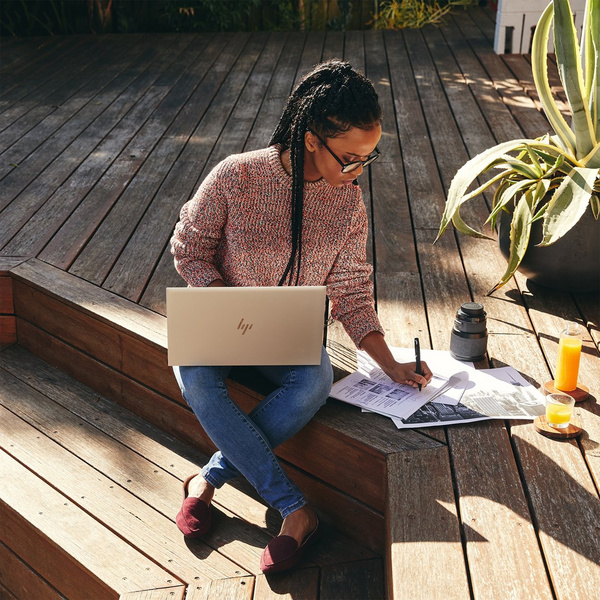 Laptop HP EliteBook 855 G8, 15.6", AMD Ryzen 5 Pro, 16GB RAM, 512GB SSD, AMD Radeon Graphics, i argjendtë