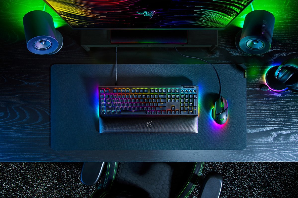 Tastierë për lojëra Razer BlackWidow V4, Razer Green, RGB, nordike, e zezë