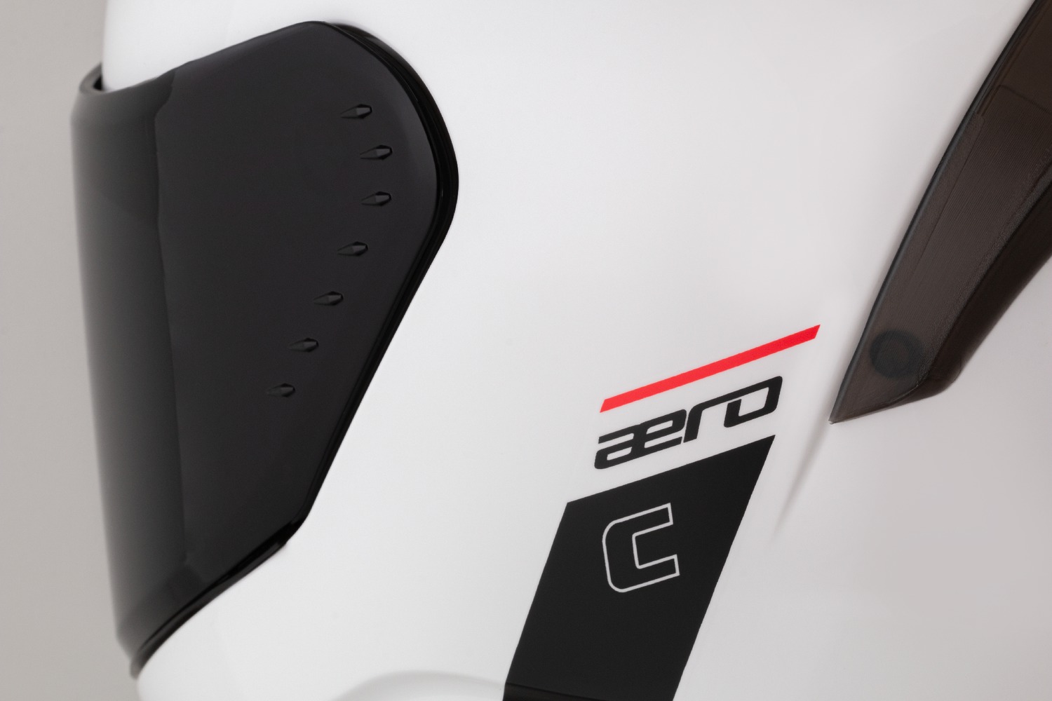 Kaskë moto Cassida Aero Solid 2026, integrale, e bardhë e zezë