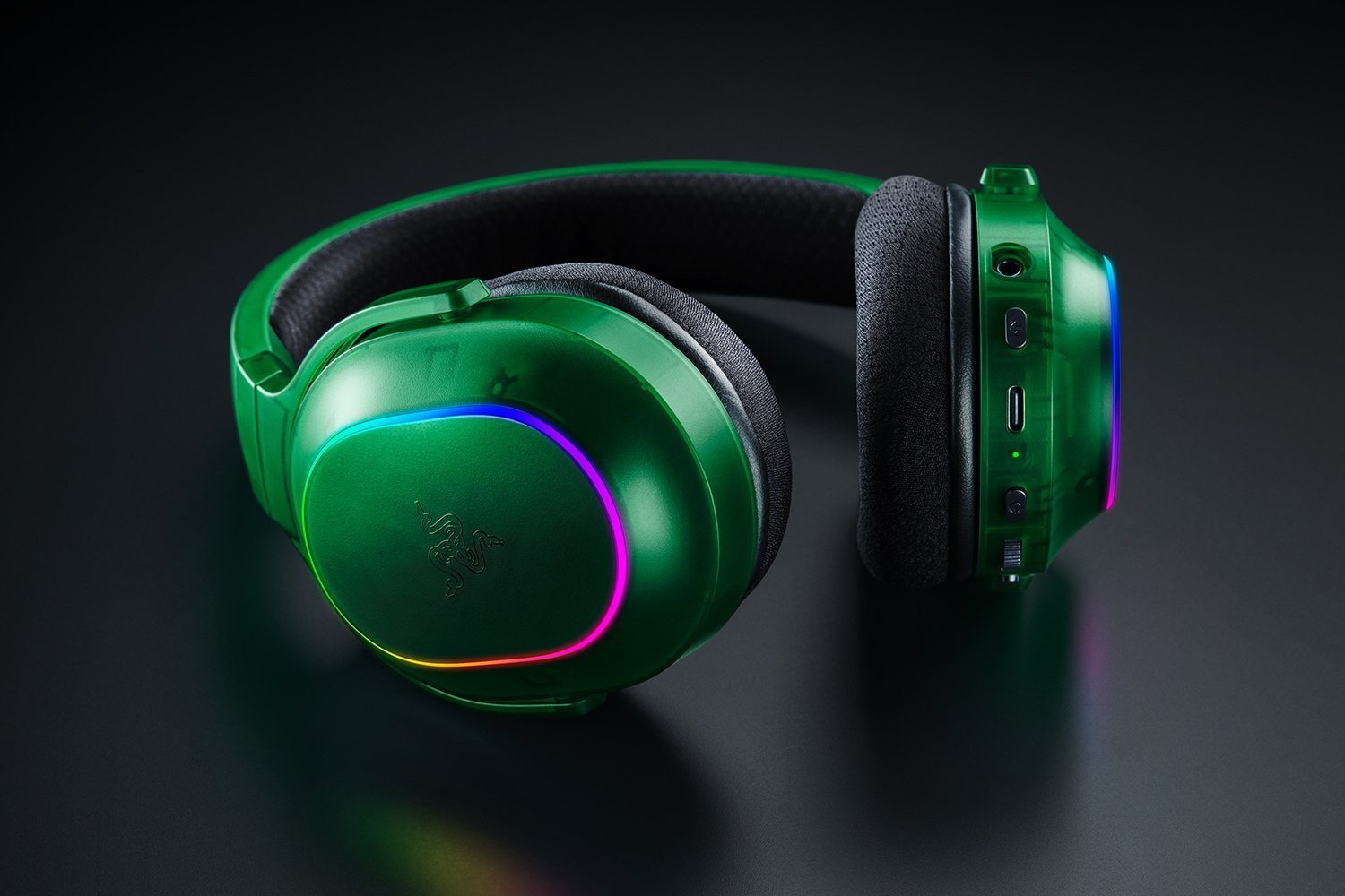 Слушалки за гејминг Razer Barracuda X Chroma, безжични, Bluetooth, црни