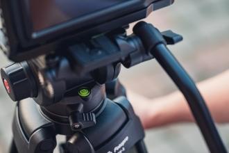 Tripod video Fotopro DV-2, alumin, kapacitet i lartë ngarkese, i zi