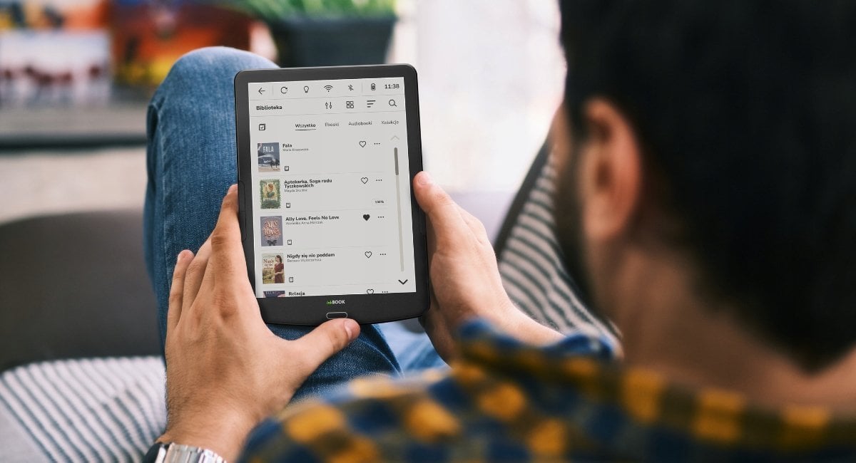 Заштитна навлака inkBOOK Focus Color 7.8", за е-книга, црна